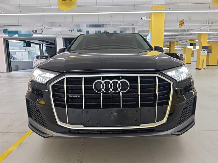 Фото 3 - Audi Q7