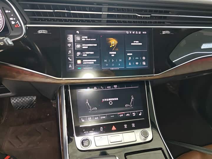 Фото 9 - Audi Q7