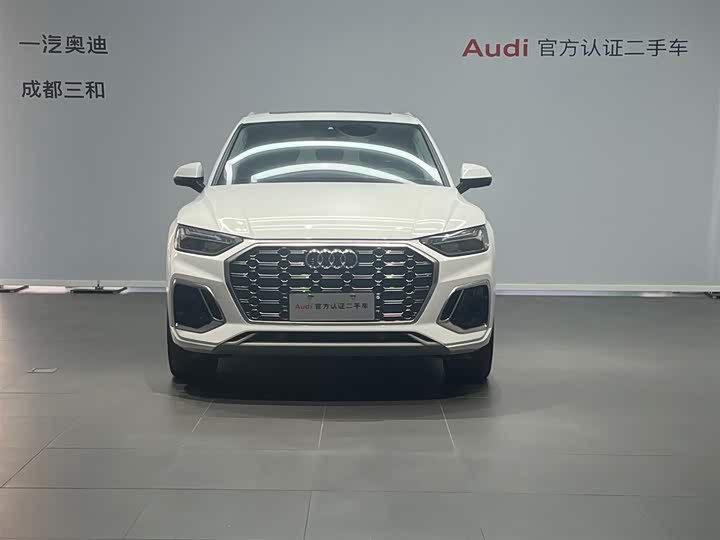 Фото 2 - Audi Q5L