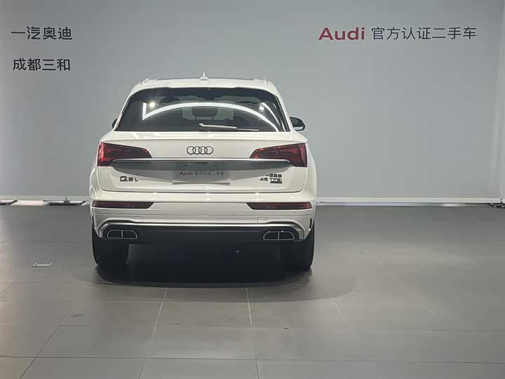 Фото 5 - Audi Q5L