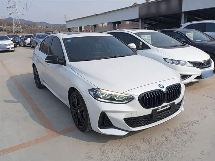 BMW 1 Series 2023 2023款 125i M运动曜夜版