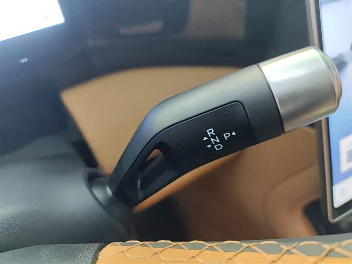 Фото 6 - Geely Galaxy L7