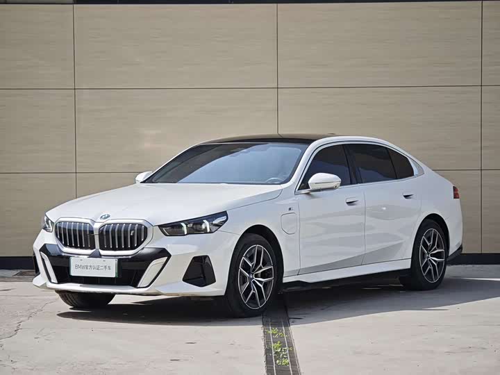 BMW i5 2025 2025款 eDrive 40L M运动套装