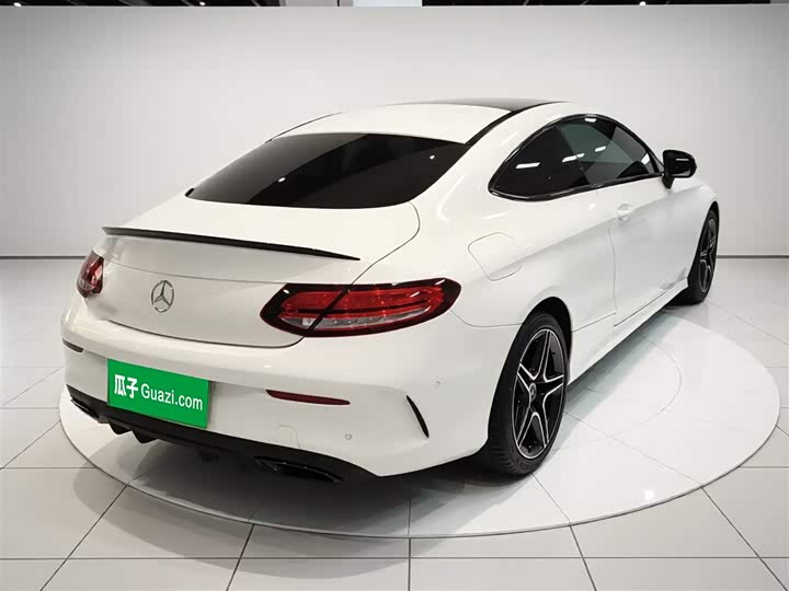 Photo 7 - Mercedes-Benz C-Class