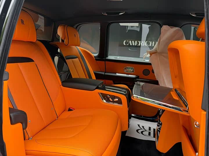 Rolls-Royce Cullinan 2024 2024款 Black Badge
