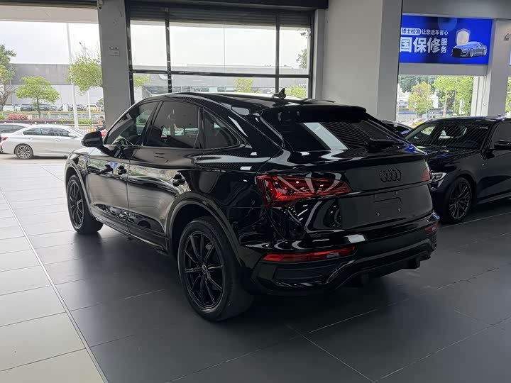 Audi Q5L Sportback 2022 2022款 40 TFSI 豪华型