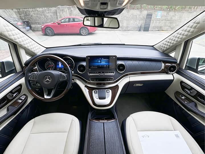 Mercedes-Benz V-Class 2022 2022款 V 260 领航版