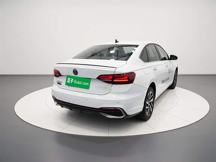 Фото 7 - Volkswagen Lavida