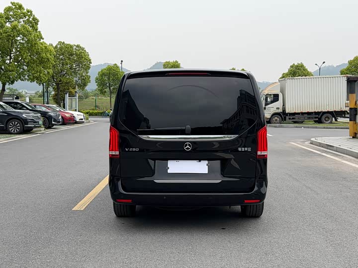 Mercedes-Benz V-Class 2022 2022款 V 260 领航版