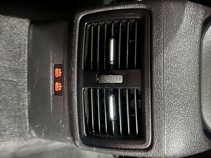 Photo 5 - BMW X2