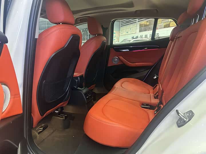 Photo 9 - BMW X2