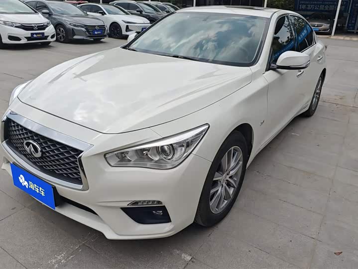 Infiniti Q50L