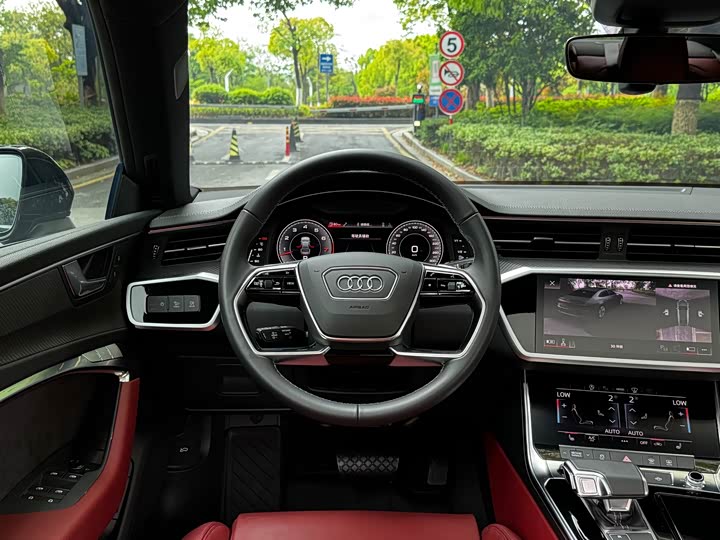 Zdjęcie 7 - Audi A7L