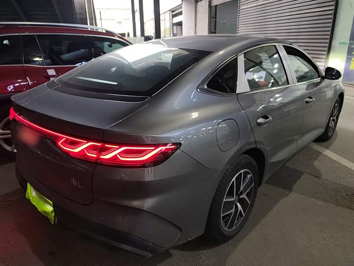 Фото 7 - BYD Qin L