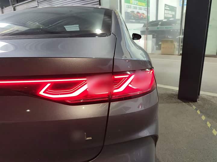 Фото 8 - BYD Qin L