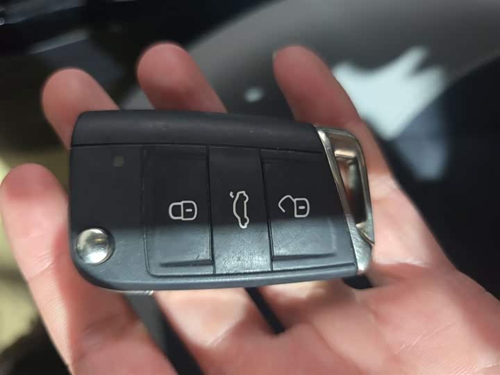 Volkswagen Tharu 2025 2025款 新锐 1.5L 锐意版