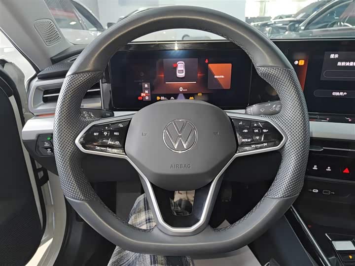Фото 7 - Volkswagen Lamando L