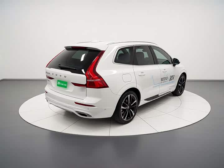 Zdjęcie 7 - Volvo XC60 Hybrid