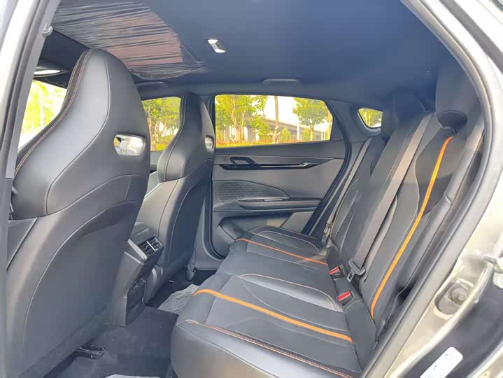 Changan UNI-V 2025 2025款 1.5T 500Bar尊贵型