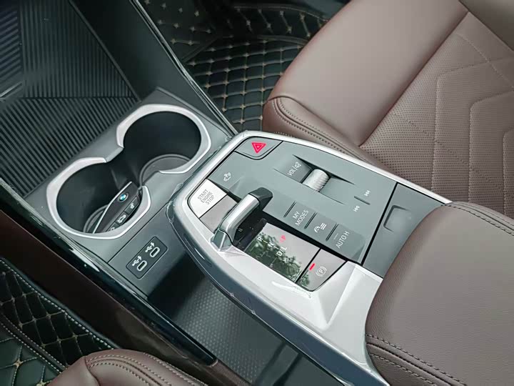 Zdjęcie 9 - BMW X1
