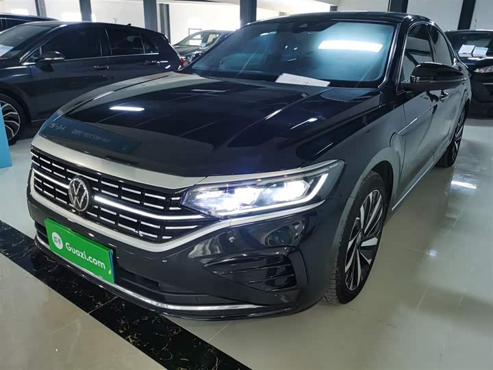 Фото 2 - Volkswagen Passat