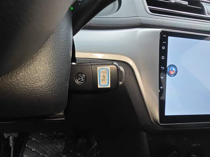 Фото 9 - Volkswagen Lavida