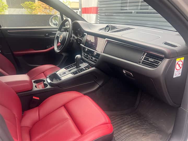 Porsche Macan 2025 2025款 Macan 2.0T 逐梦版
