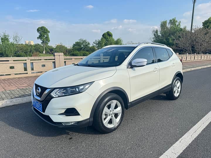 Zdjęcie 2 - Nissan Qashqai