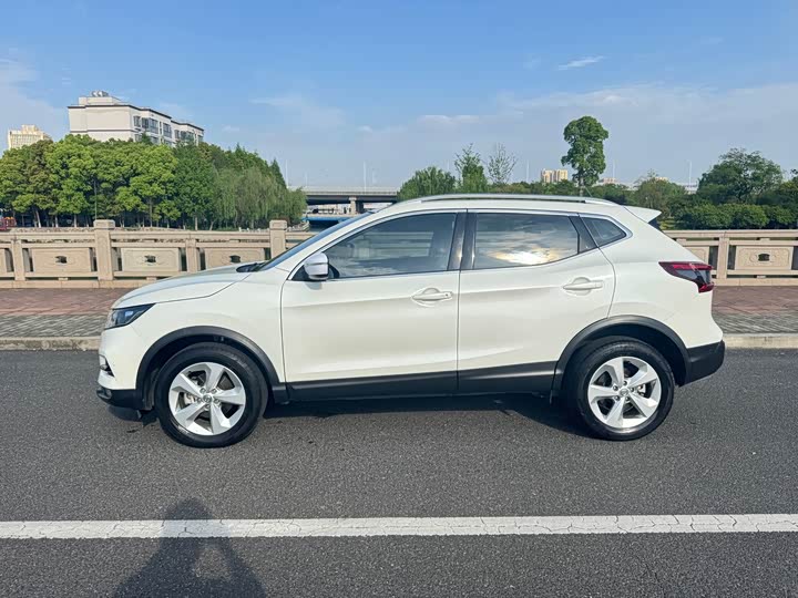 Zdjęcie 3 - Nissan Qashqai