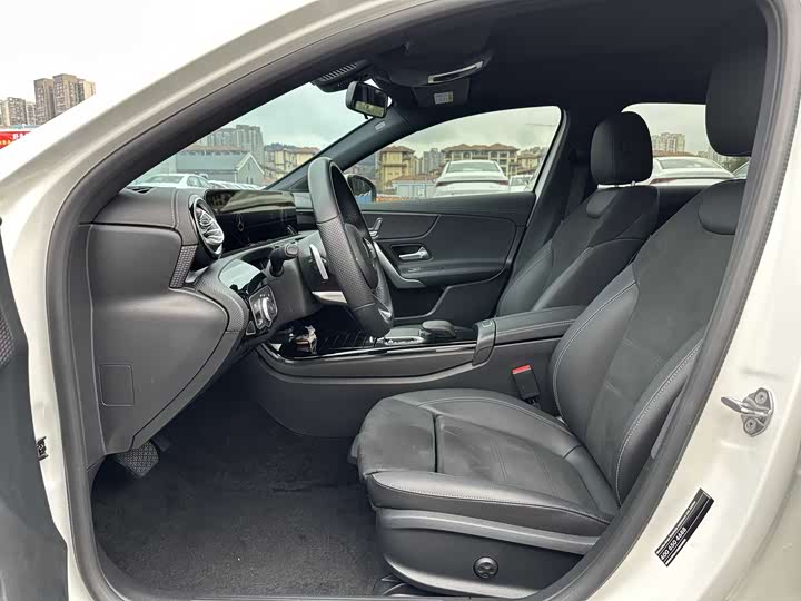 Фото 4 - Mercedes-Benz A-Class