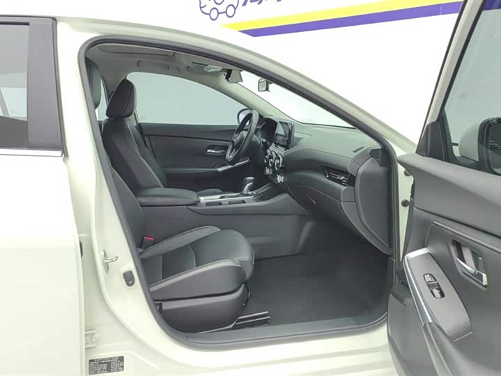 Zdjęcie 8 - Nissan Sylphy