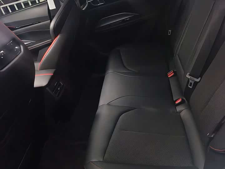 Changan Oshan Z6 2022 2022款 蓝鲸 1.5T DCT智享型