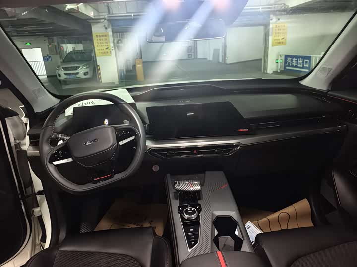 Changan Oshan Z6 2022 2022款 蓝鲸 1.5T DCT智享型