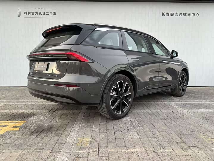 Lincoln Nautilus 2026 2026款 2.0T 四驱尊睿混动版