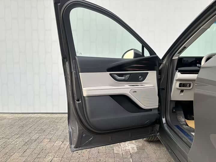 Lincoln Nautilus 2026 2026款 2.0T 四驱尊睿混动版