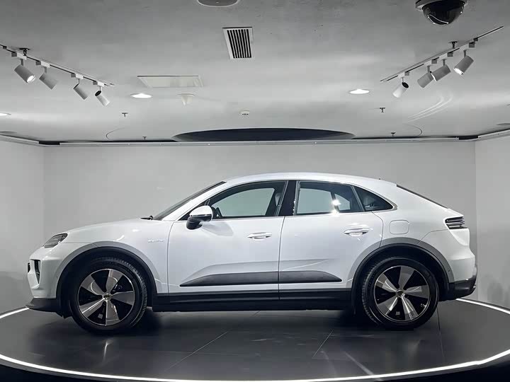 2024 Porsche Macan EV