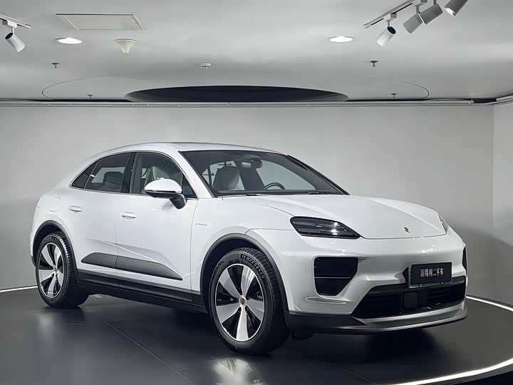 2024 Porsche Macan EV