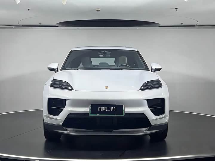 2024 Porsche Macan EV