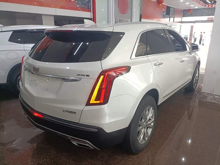 Фото 5 - Cadillac XT5