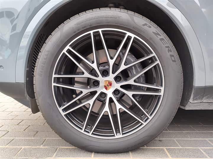 Porsche Cayenne 2025 2025款 Cayenne 3.0T 逐梦版