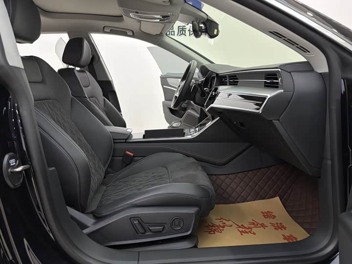 Zdjęcie 6 - Audi A7L