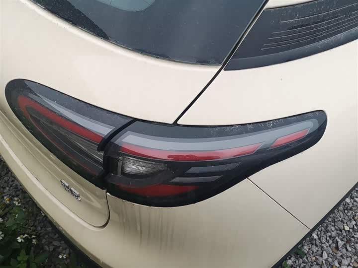 Фото 8 - Geely Galaxy Geome
