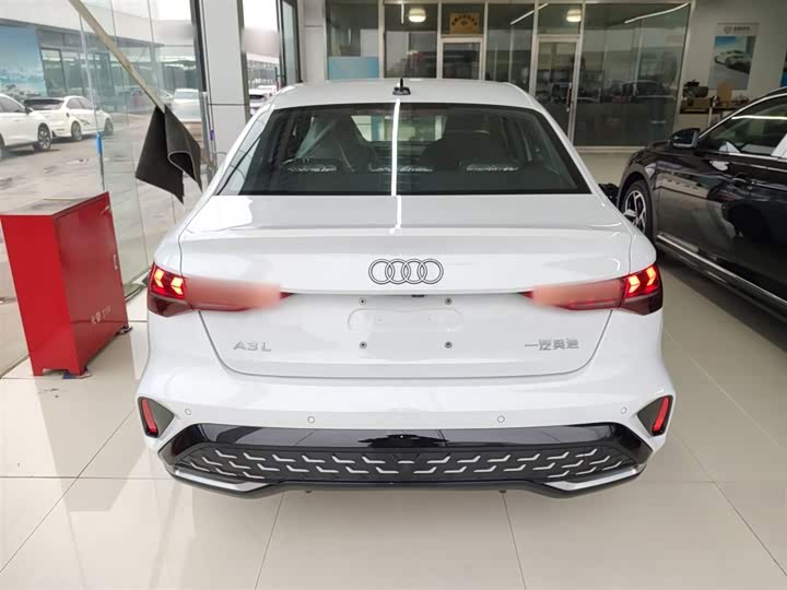 Audi A3 2026 2026款 A3L Limousine 35TFSI 飞驰悦享型