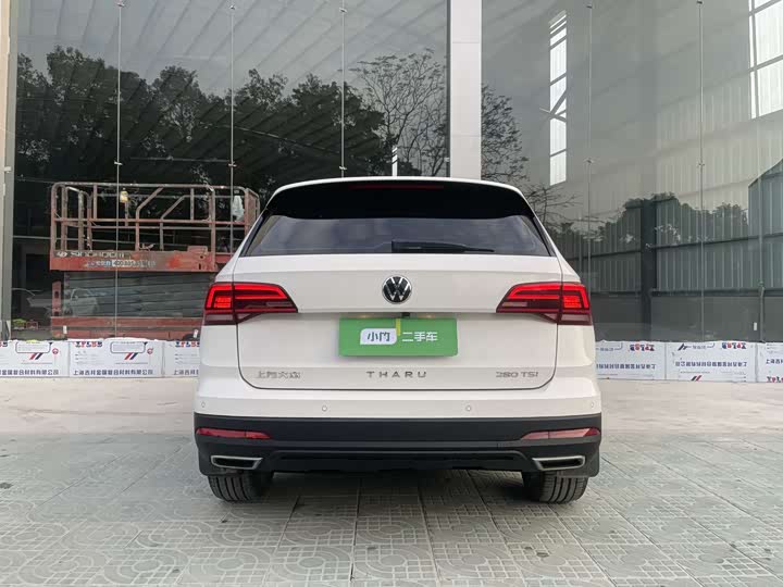Photo 2 - Volkswagen Tharu