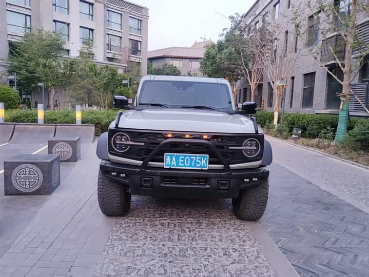Фото 3 - Ford Bronco