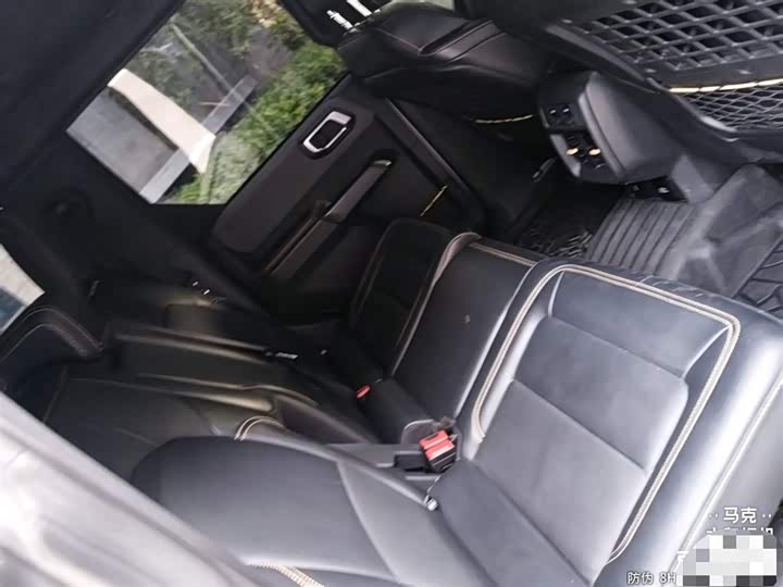 Фото 8 - Ford Bronco