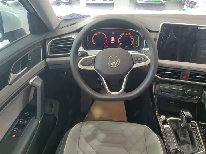 صورة 7 - Volkswagen Tayron
