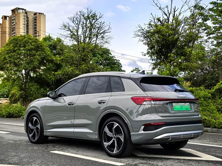 2024 Audi Q4 e-tron