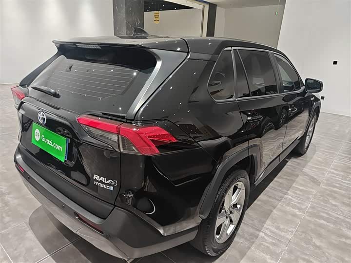 Toyota RAV4 2021 2021款 改款 双擎 2.5L E-CVT两驱精英版