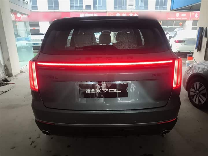 Jetour X70L 2026 2026款 2.0TD 自动旗舰 7座